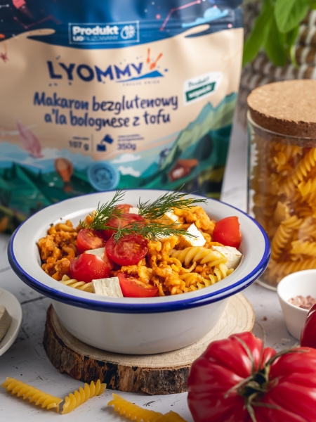 makaron-bezglutenowy-alla-bolognese-z-tofu-lyommy